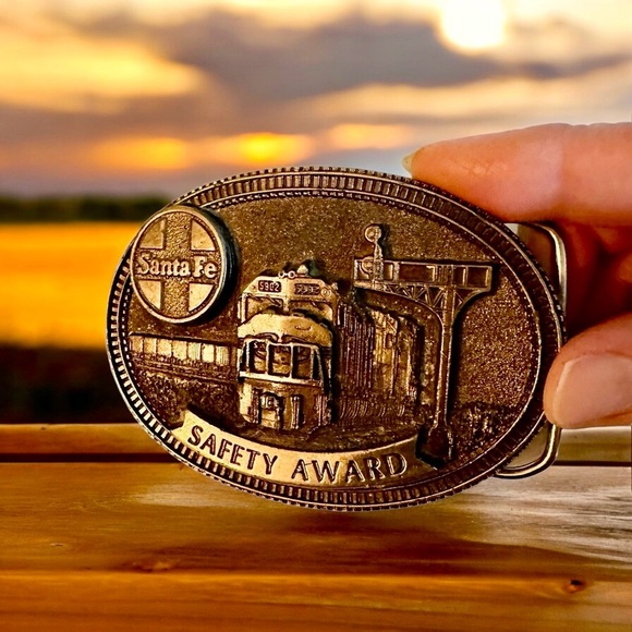 American Vintage Other - Vintage Santa Fe Railroad Safety Award Belt Buckle